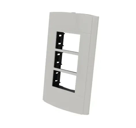 [4419] 4419 Placa triple roma plástico SANELEC